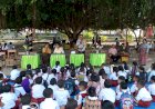 Tanamkan-Nilai-Disiplin-dan-Keselamatan-Sejak-Dini,-Bhabinkamtibmas-Kelurahan-Maubeli-Isi-Materi-MPLS-di-SD-Negeri-Neonbat