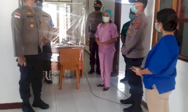 Kapolres-TTU-Pantau-Langsung-Proses-Vaksinasi-di-Miomaffo-Timur