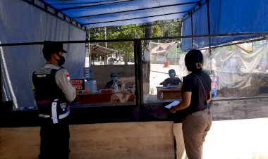 Hendak-Masuk-ke-TTU,-12-Orang-PPDP-Dari-Luar-Pulau-Timor-Diperiksa-di-Posko-Oeprigi