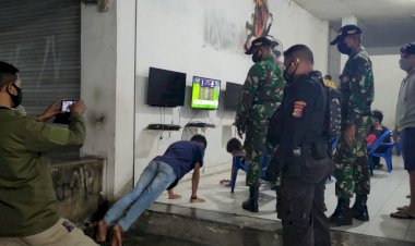 Patroli-Himbauan-PPKM-Malam-di-TTU,-Tim-Gabungan-Bubarkan-Sekelompok-Pemuda-yang-Bermain-PS