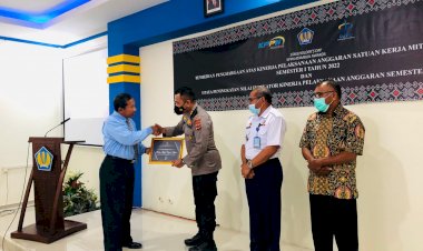 Kapolres-TTU-Dapat-Penghargaan-Dari-KPPN-Atambua