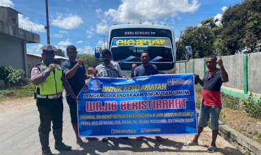 Sat-Lantas-Polres-TTU-Sosialisasi-Kepatuhan-Lalu-Lintas-Bagi-Sopir-Angkutan-Umum