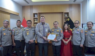 Berhasil-Identifikasi-WNI-Korban-Kecelakaan-Kapal,-Polri-Terima-Penghargaan-dari-KBRI-Singapura.