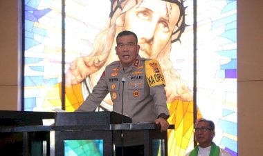 Kapolda-NTT-menyoroti-makna-mendalam-dari-pesan-Natal-yang-disampaikan-Pendeta