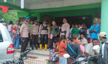 Kapolsek-Biboki-Anleu-Polres-TTU-Monitoring-Perekaman-E-KTP-di-Desa-Ponu