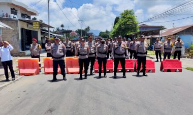 Amankan-Unjuk-Rasa,-Kapolres-TTU-:-Polri-Hadir-di-Tengah-Masyarakat-untuk-Berikan-Rasa-Aman