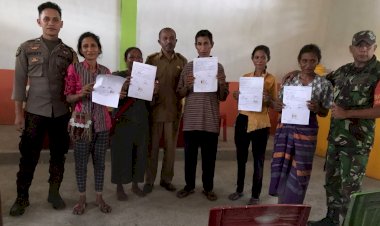 Bhabinkamtibmas-Desa-Nifunenas-dan-Subun-Tualele-Polres-TTU-Berhasil-Mediasi-Kasus-Perselisihan