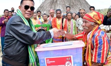 Sambut-Hari-Bhayangkara-ke-78,-Kapolda-NTT-Gelar-Touring-Motor-dan-Penyaluran-Bansos-di-TTS