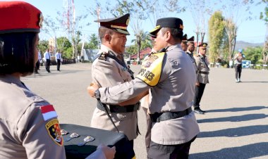 Serah-Terima-Jabatan-dan-Pisah-Sambut-Pejabat-Polres-TTU:-Semangat-Baru-di-Tengah-Kenangan