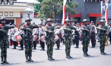 Polri-Gladi-Bersih-Apel-Gelar-Pasukan-Pengamanan-Pelantikan-Presiden