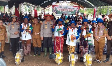 Penanaman-Jagung-Bersama;-Kapolda-NTT-Sosialisasi-Ketahanan-Pangan-di-Desa-Letneo,-TTU