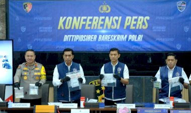 Polri-Ungkap-Sindikat-Penipuan-Online-Berkedok-Fake-BTS-dan-SMS-Blast,-Dua-WNA-Cina-Ditangkap-di-SCBD