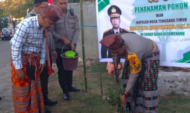 Irjen-Pol-Dr.-Rudi-Darmoko-di-Pelataran-Sonaf-Bikomi:-Polisi-Sebagai-Mitra-Budaya