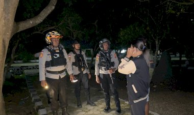Patroli-Humanis-Raimas-Sat-Samapta-Polres-TTU:-Galang-Muda-Mudi-Cegah-Potensi-Negatif-Malam-Hari