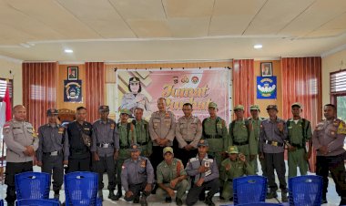 Pembinaan-Kemampuan-Kasatkamling-dan-Gelar-Jumat-Curhat,-Kasat-Binmas-Polres-TTU-Tekankan-Keteladanan-Linmas