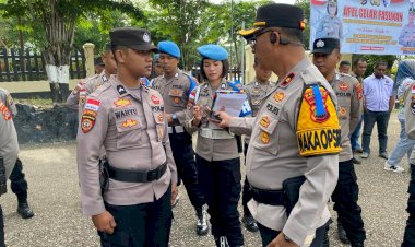 Perkuat-Disiplin-Anggota,-Wakapolres-TTU-Cek-Kelengkapan-dan-Sikap-Tampang-Personel
