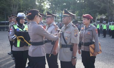 Kapolres-TTU-Pimpin-Sertijab-Kasat-Reskrim,-Kasatresnarkoba-dan-Dua-Kapolsek,-Tekankan-Profesionalisme-dan-Loyalitas