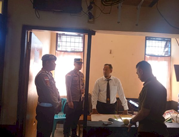 Tingkatkan Kewaspadaan dan Kedisiplinan, Pawas Polres TTU Laksanakan Pengecekan Intensif Terhadap Piket Jaga dan Ruang Tahanan