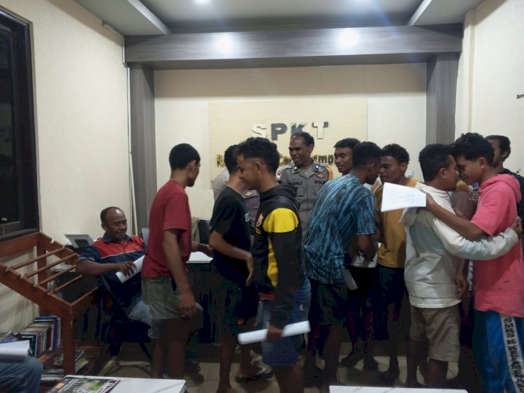 Tawuran Pemuda Takin–Maumolo Berakhir Damai di Polres TTU