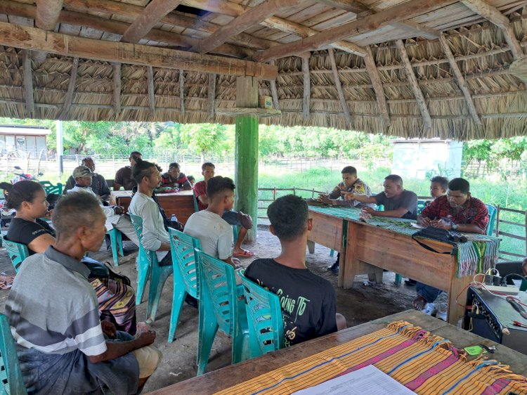 Edukasi Preventif Miras Digencarkan di Oesoko: Brigpol Ruslin Soroti Risiko Kesehatan Jangka Panjang Generasi Muda