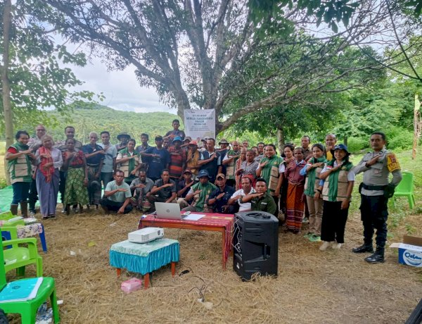 Sinergi-Bhabinkamtibmas-dan-Petani:-Mengawal-Swasembada-Pangan-dari-Persawahan-Oe-Toi-Naek