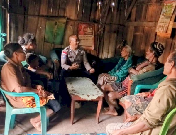 Polsek Miomaffo Barat Gelar Patroli Dialogis Guna Jamin Kamtibmas dan Dekatkan Diri dengan Masyarakat Desa Eban