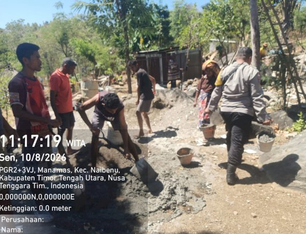 Wujud Nyata Polri Hadir untuk Rakyat: Bhabinkamtibmas Desa Benus Turun Tangan Bantu Warga Bangun Pondasi Rumah