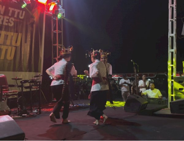 Konser Amal “Nada Harapan TTU untuk Flores”, Seniman dan Polres TTU Galang Kepedulian untuk Korban Gempa