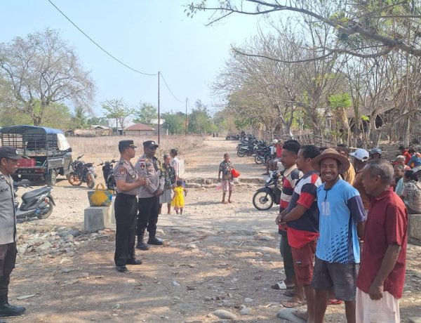 Polisi Bersama Masyarakat, Polsek Biboki Anleu Tingkatkan Patroli KRYD di Pasar Mingguan Ponu