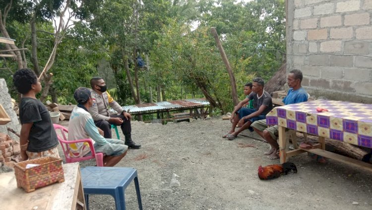 Bhabinkamtibmas Desa Noeltoko mengajak warga Jaga keamanan dan ketertiban  wilayahnya.