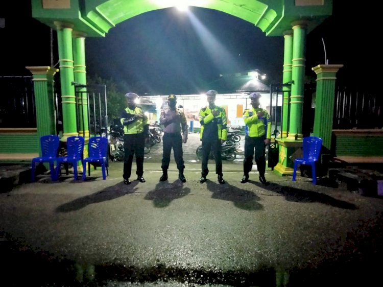 Polres TTU Rutin Gelar Pengamanan Ibadah Sholat Tarawih