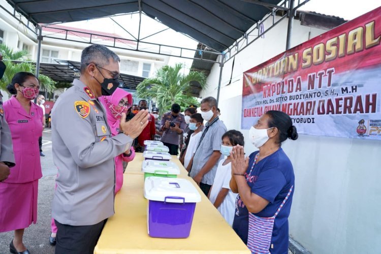 Kapolda NTT beri bantuan masyarakat Belu