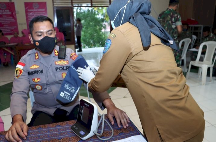 Demi Kemanusiaan, Kapolres TTU Donor Darah Jelang HUT ke-76 Bhayangkara