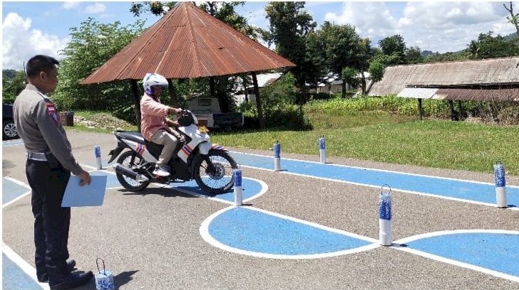 Ciptakan Pengemudi Kompeten, Sat Lantas Polres TTU Lakukan Ujian Praktik SIM