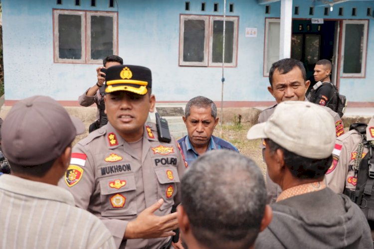 Kapolres TTU Pantau Lokasi Penyimpanan Kotak Suara dan Monitor Tahapan Pilkades di Desa Oekopa