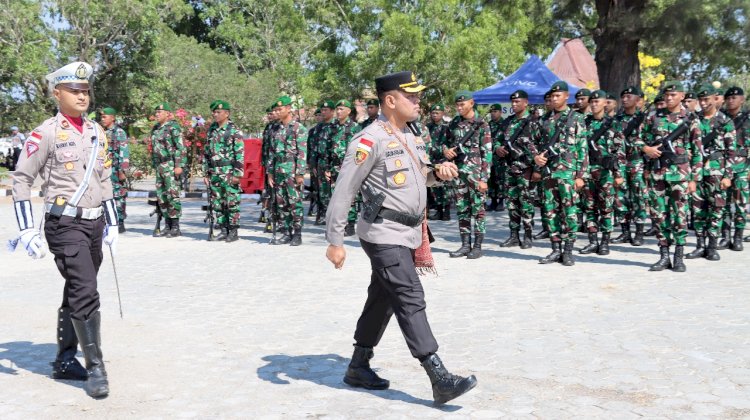 Bentuk Pengecekan Akhir Kesiapan Personel dan Sarpras, Polres TTU Laksanakan Apel Gelar Pasukan Mantap Brata 2023-2024