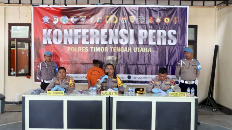 Konferensi Pers, Polres TTU Ungkap Motif dan Ancaman Hukuman Bagi Pelaku Pembunuhan Bayi oleh Ibu Kandung