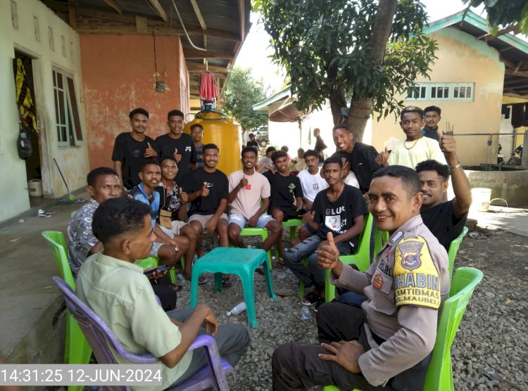 Pasca Syukuran Wisuda Unimor, Bhabinkamtibmas Maubeli Lakukan Patroli dan Beri Imbauan