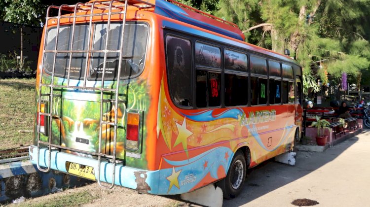 Polres TTU Berhasil Amankan Bus, Angkut Pakaian Bekas dari Timor Leste