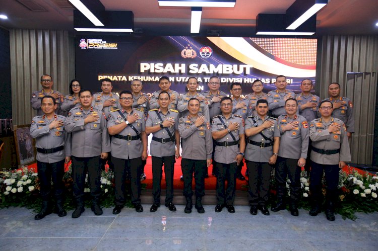 Irjen Sandi Pimpin Sertijab PJU Baru Humas Polri