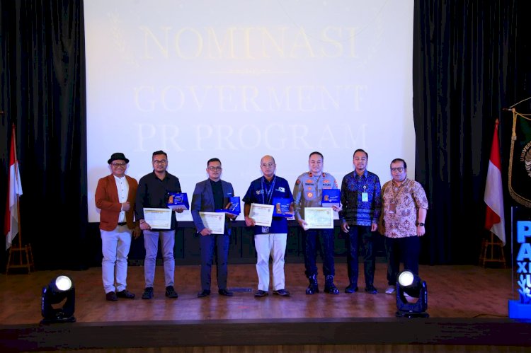 Divhumas Polri Raih Gold Winner Kategori Keterbukaan Informasi di Makaravox UI PR Awards 2025