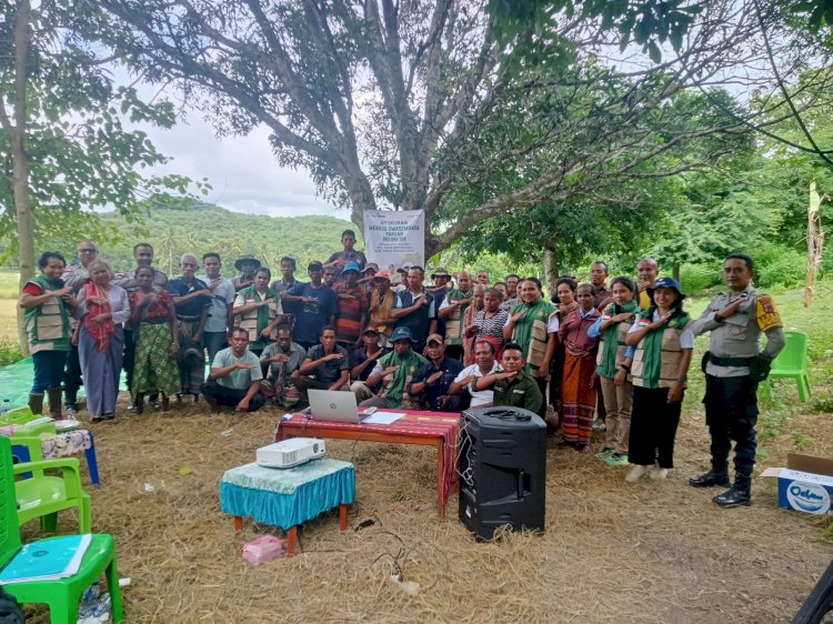 Sinergi Bhabinkamtibmas dan Petani: Mengawal Swasembada Pangan dari Persawahan Oe Toi Naek