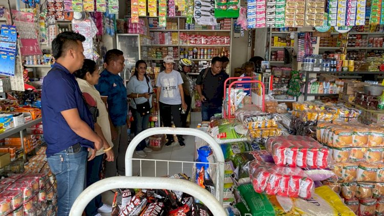 Sidak Harga Minyak Goreng, IPTU Rizaldi Haris Ingatkan Pedagang Tidak Lakukan Penimbunan