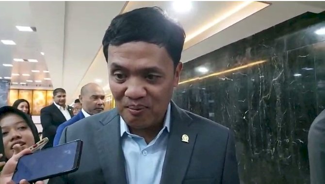 Ketua Komisi III Sebut Kapolri Tak Alergi dengan Keterbukaan