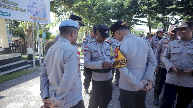 Wakapolres TTU Pimpin Pemeriksaan Personel, Tegaskan Disiplin dan Profesionalisme Anggota