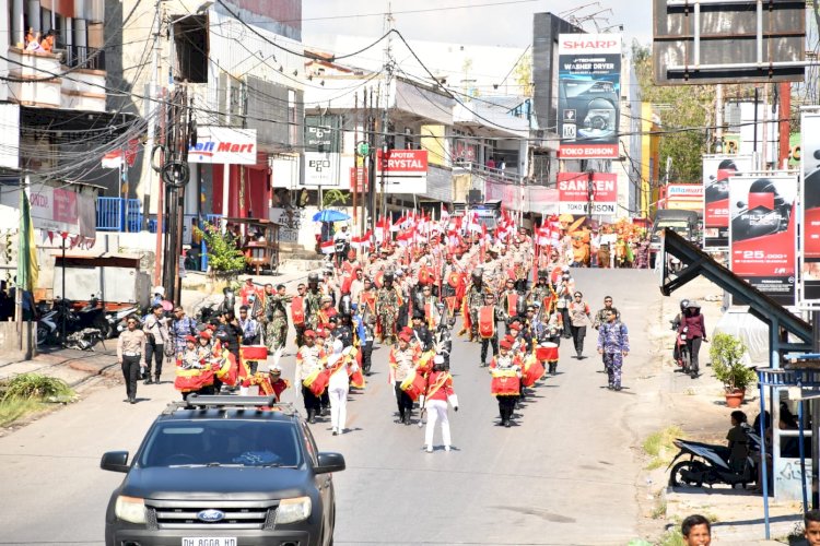 Kapolda NTT Hadiri Pawai Pembangunan 2026, 69 Tim Tampilkan Wajah Keberagaman NTT