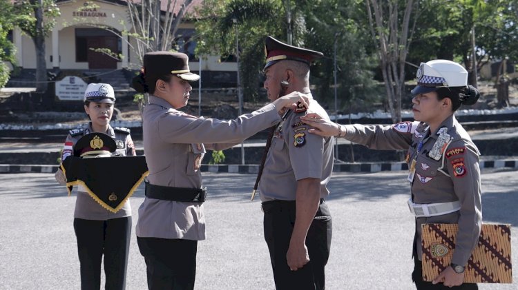 Kapolres TTU Pimpin Upacara Kenaikan Pangkat Pengabdian, Bentuk Apresiasi atas Dedikasi Personel