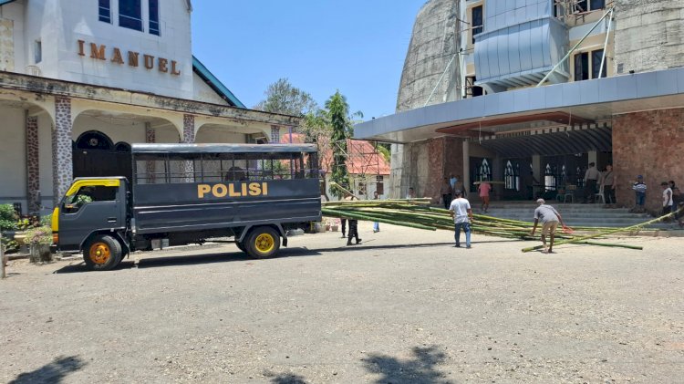 Tak Sekadar Berpatroli, Kasat Sabhara Pimpin Personel Raimas Sabhara Polres TTU Hidupkan Semangat Gotong Royong