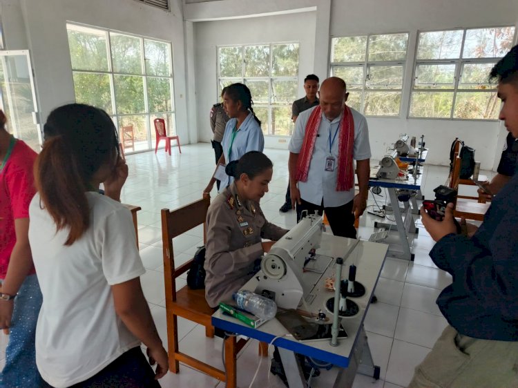 Wujud Kepedulian Terhadap Masyarakat; Kapolres TTU Berikan Dukungan kepada Peserta Pelatihan Kerja, Dorong Kemandirian Masyarakat
