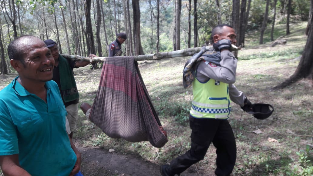 Rebutan Kemiri 1 Kilogram, Keponakan Bacok Tangan Paman